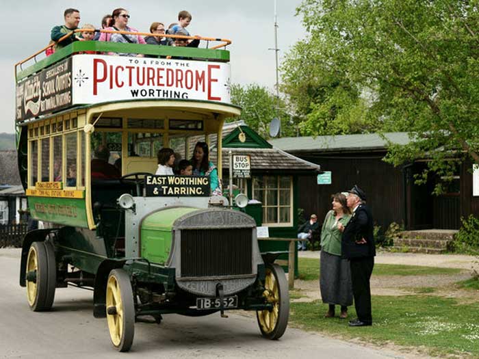 A 1914 Tilling-Stevens open top bus