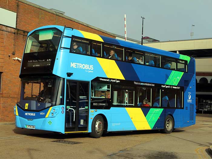 A route 460 Metrobus double-decker